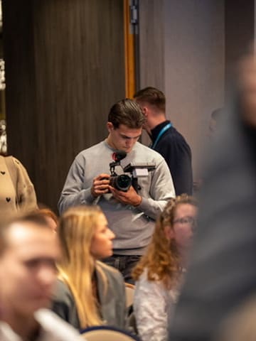 Filmen tussen het publiek op een event